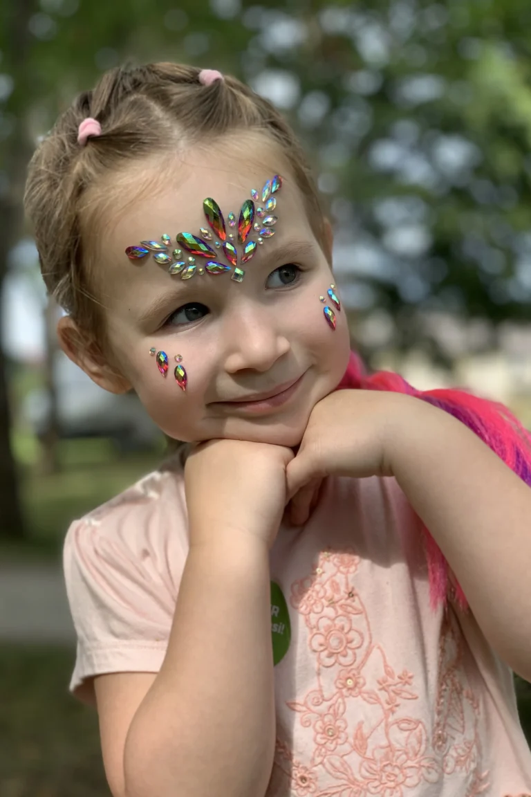 Face gems